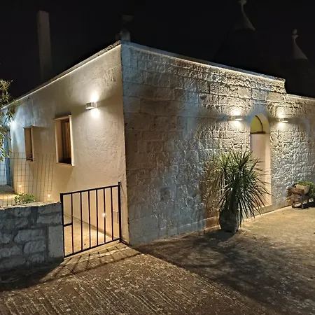 度假居 Trulli A Casedda Di Satia 奥斯图尼